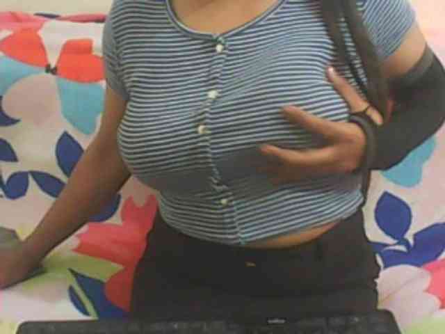 Anjali_dogra webcam