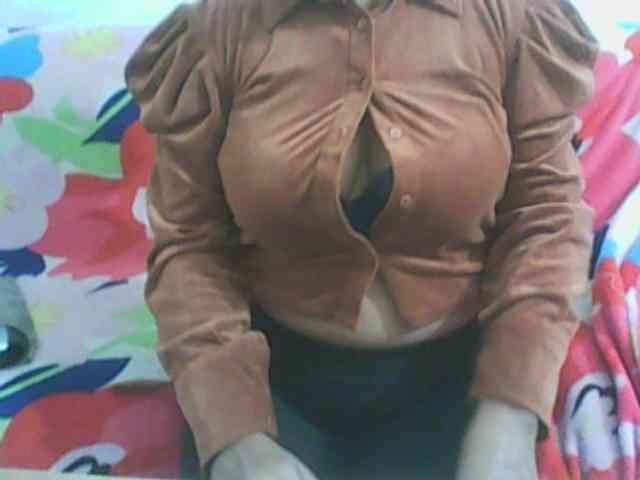 Anjali_dogra webcam