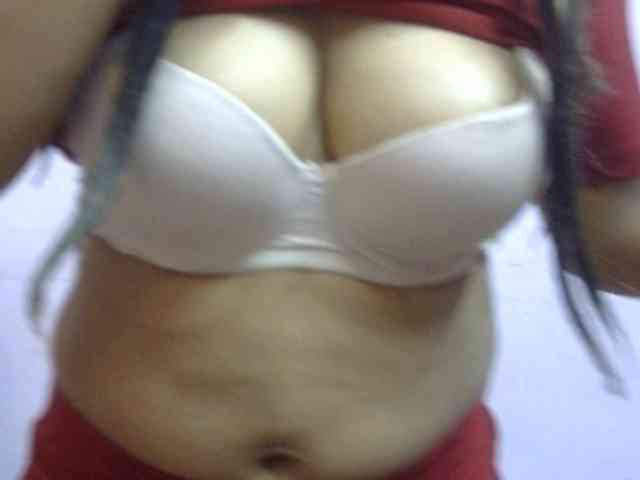 Anjali_dogra webcam