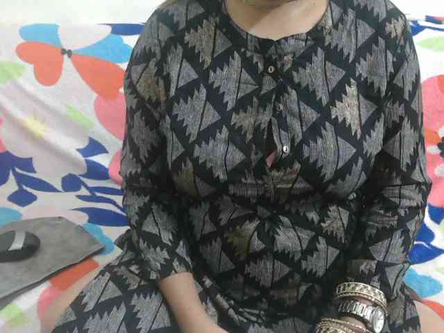 Anjali_dogra webcam