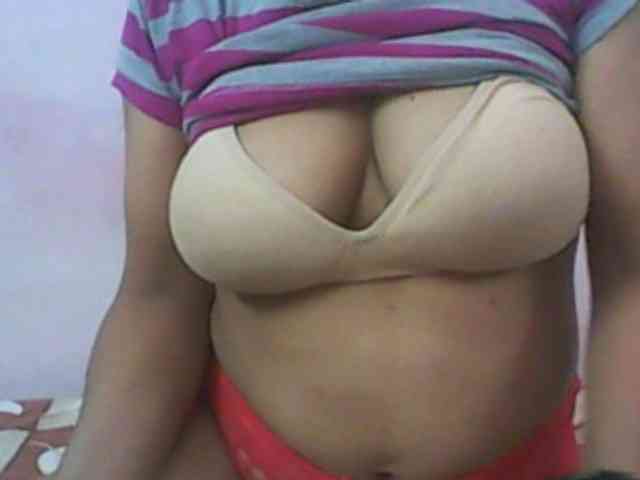 Anjali_dogra webcam