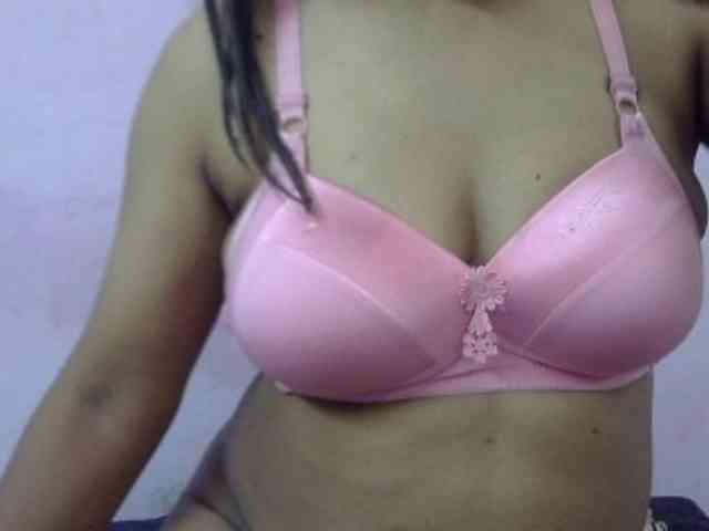 Anjali_dogra webcam