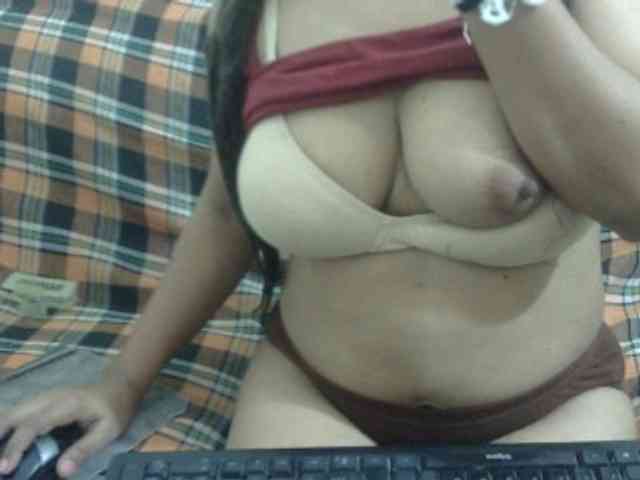 Anjali_dogra webcam