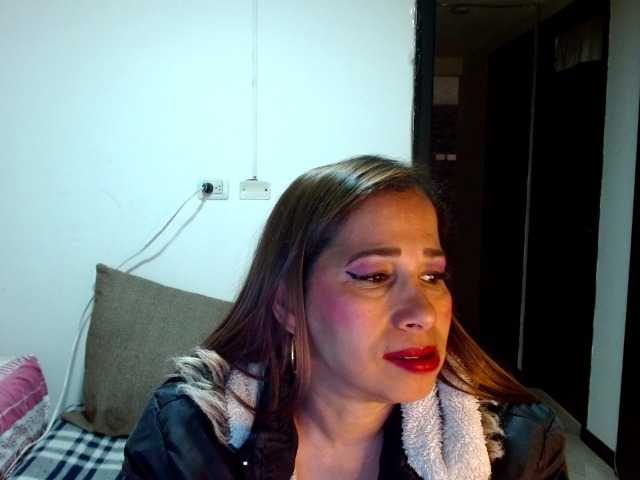 Alexaasecret live cam preview