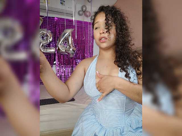 sharadreams live webcam show