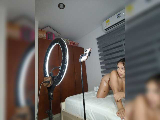 sharadreams live cam on BongaCams