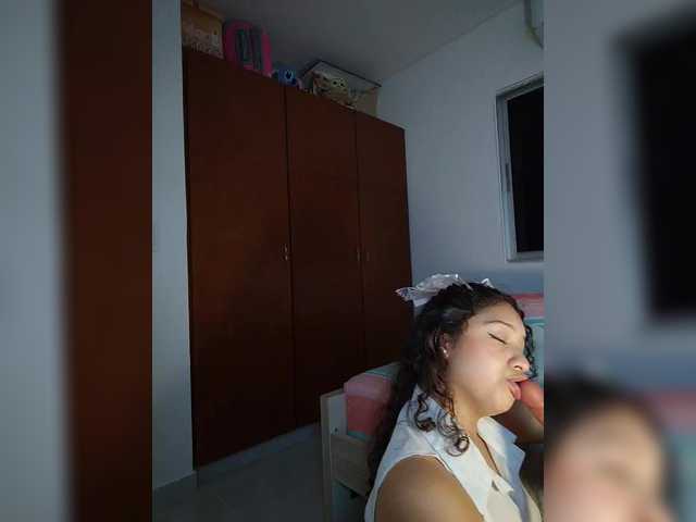 sharadreams live cam on BongaCams