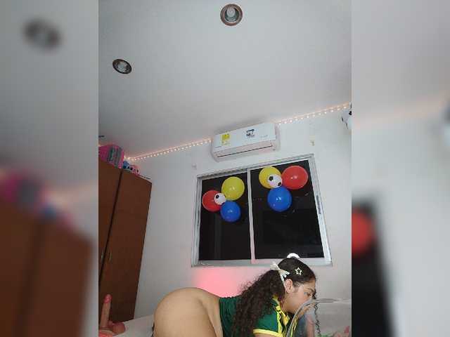 sharadreams live cam on BongaCams