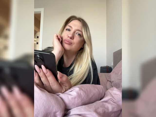 Sonya699 live cam on BongaCams