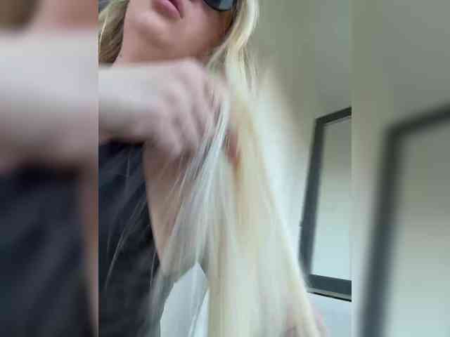 -Sonya699- webcam