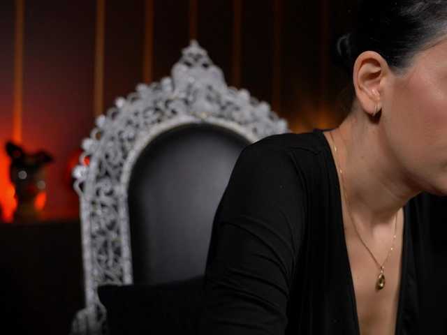 KellyKent live cam on BongaCams