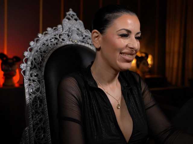 KellyKent live cam on BongaCams