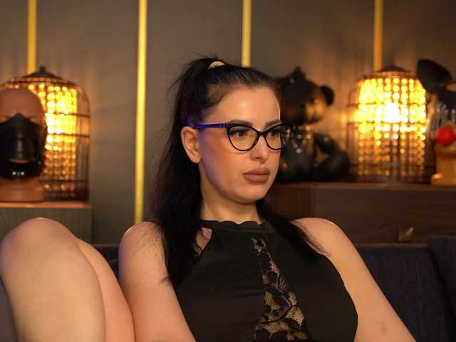 KellyKent's BongaCams show and profile