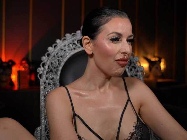 KellyKent live cam on BongaCams