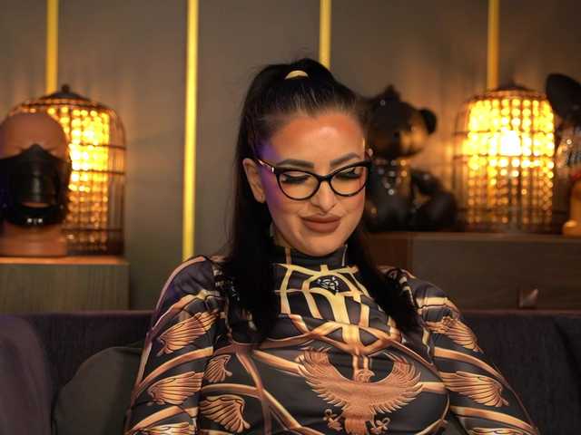 KellyKent's BongaCams show and profile