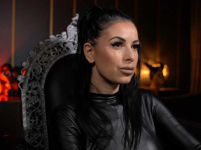 KellyKent live cam on BongaCams