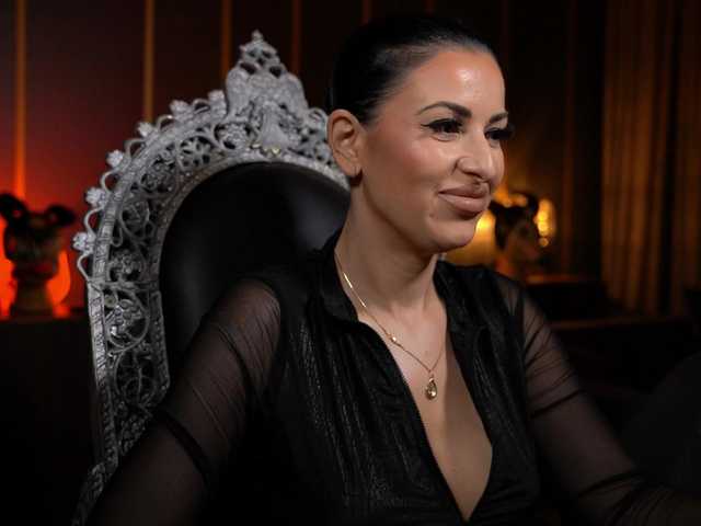 KellyKent live cam on BongaCams