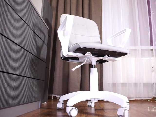 Amina-Key's BongaCams show and profile