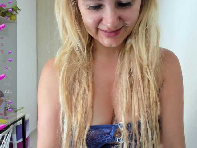 AuroraAMOUR live webcam show