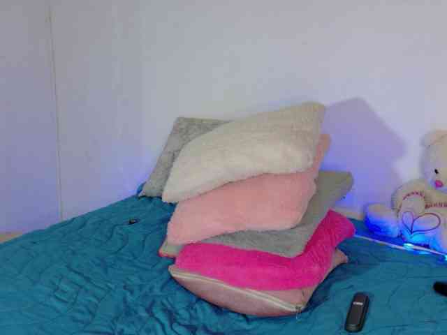 LINDA599 webcam