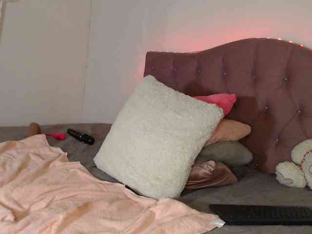 LINDA599 webcam