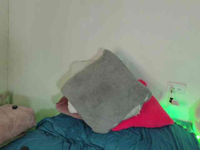 LINDA599 webcam