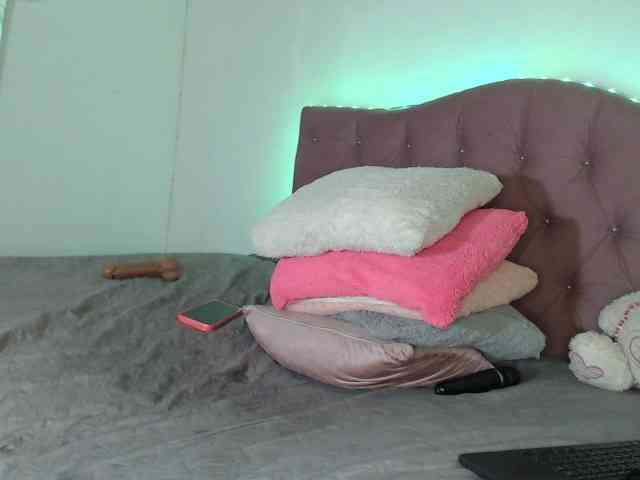 LINDA599 webcam
