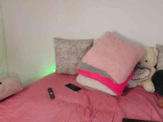 LINDA599 webcam