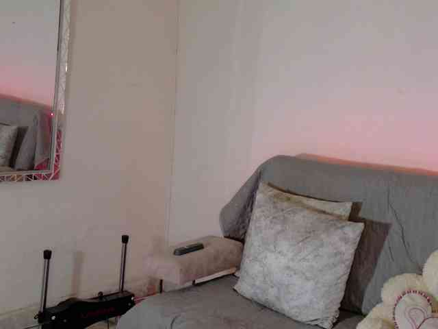 LINDA599 webcam
