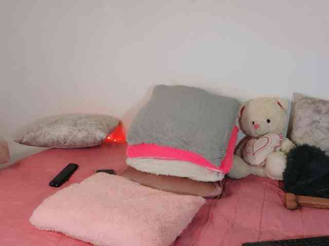 LINDA599 webcam