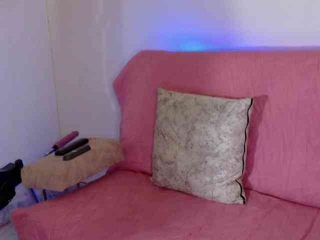 LINDA599 webcam