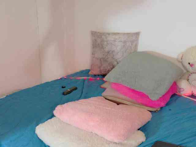 LINDA599 webcam