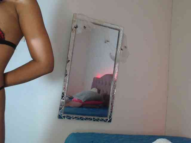 LINDA599 webcam