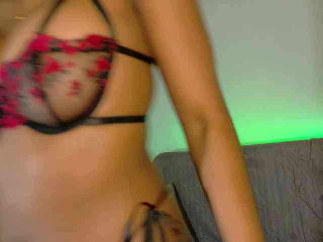 LINDA599 webcam