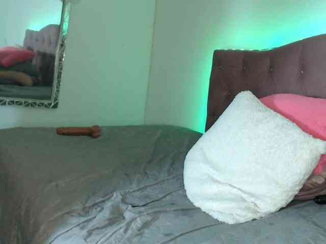 LINDA599 webcam