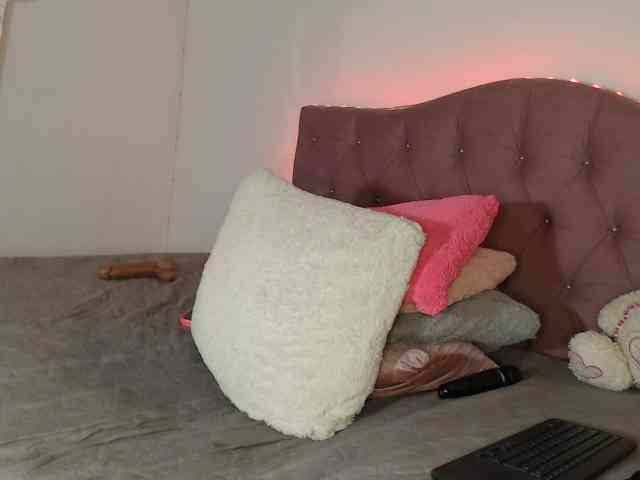 LINDA599 webcam
