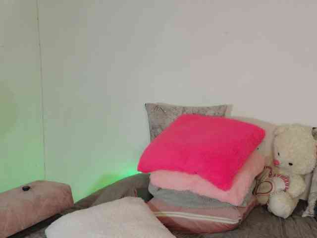 LINDA599 webcam