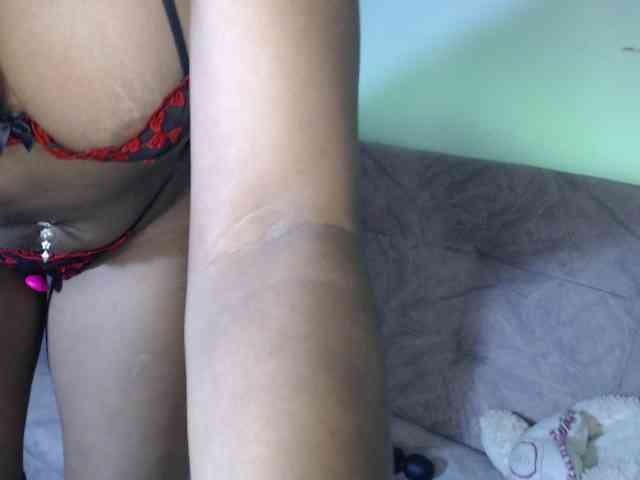 LINDA599 webcam