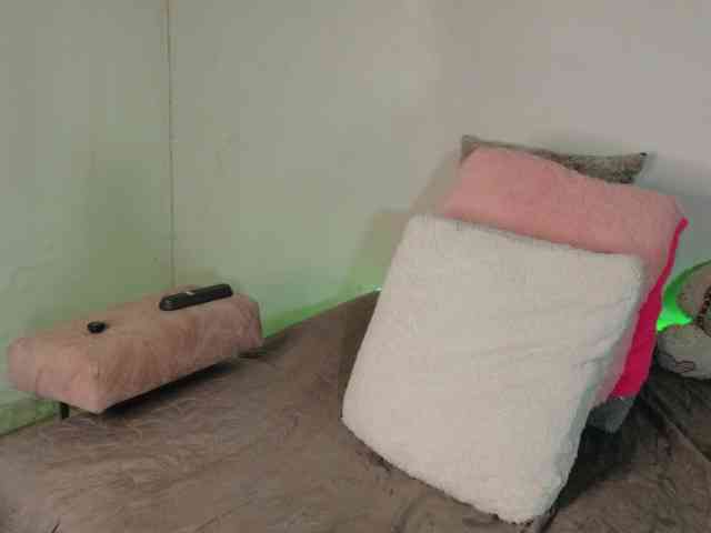 LINDA599 webcam