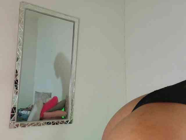 LINDA599 webcam