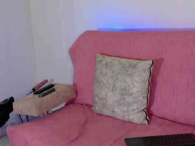 LINDA599 webcam