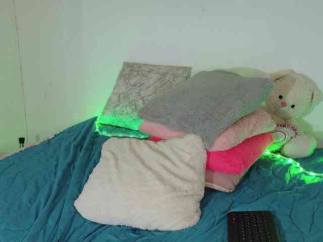 LINDA599 webcam