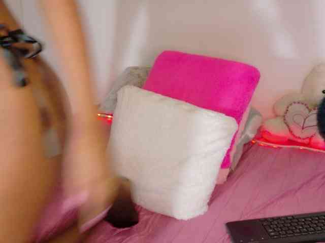 LINDA599 webcam