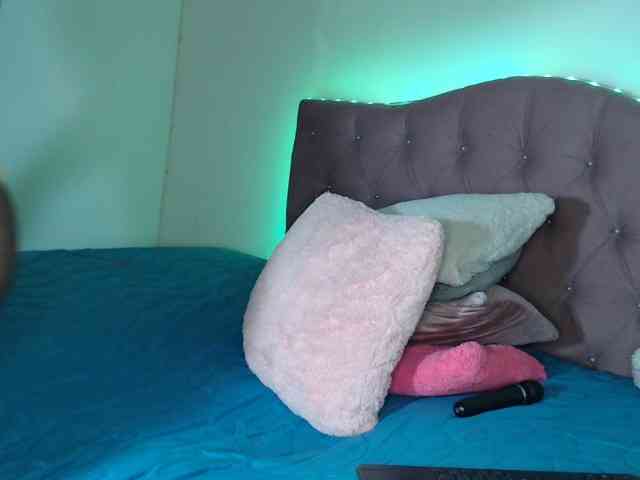 LINDA599 webcam