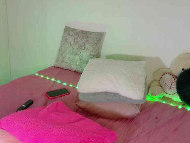 LINDA599 webcam