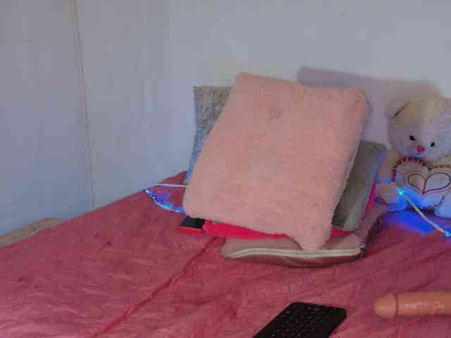 LINDA599 webcam