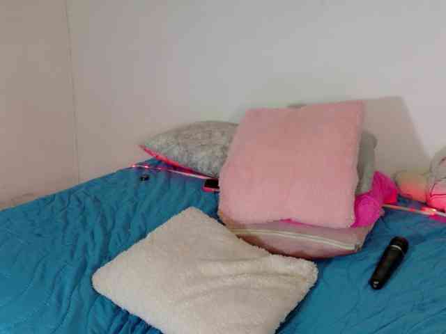 LINDA599 webcam