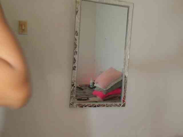 LINDA599 webcam