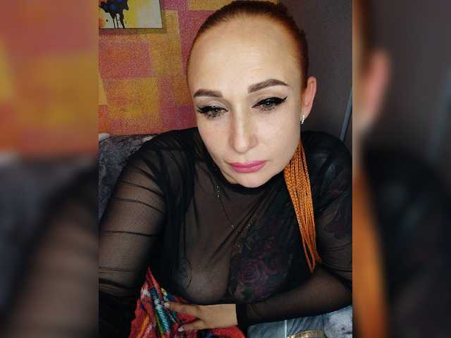 Pishechka2 live cam on BongaCams