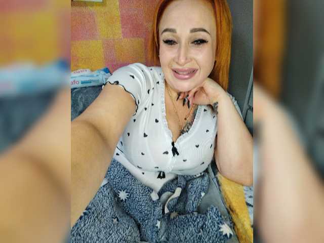 Pishechka2 live cam on BongaCams